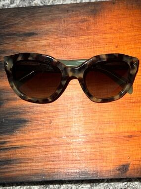 Prada Tortoiseshell Cat-Eye Sunglasses with Brown Gradient Lenses